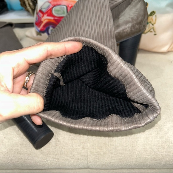 Dolce And Gabbana Vintage Grey Stretch Socks High Boot Heels Size 41 - Picture 9 of 12